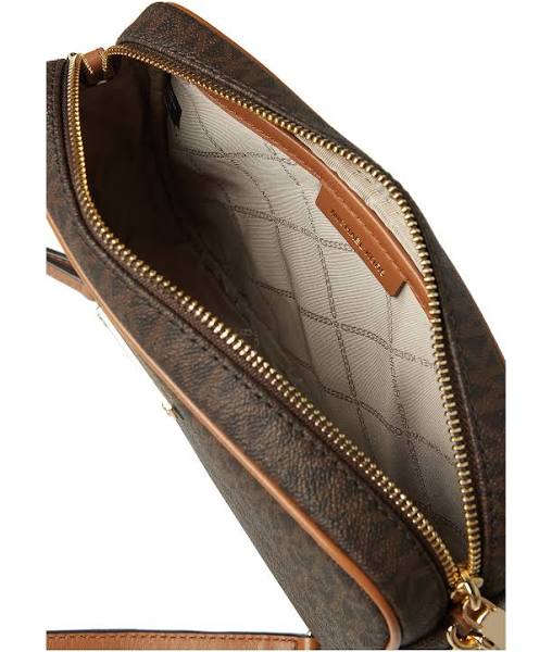 66-3 Michael-Kors-Jet-Set-Logo-Braun